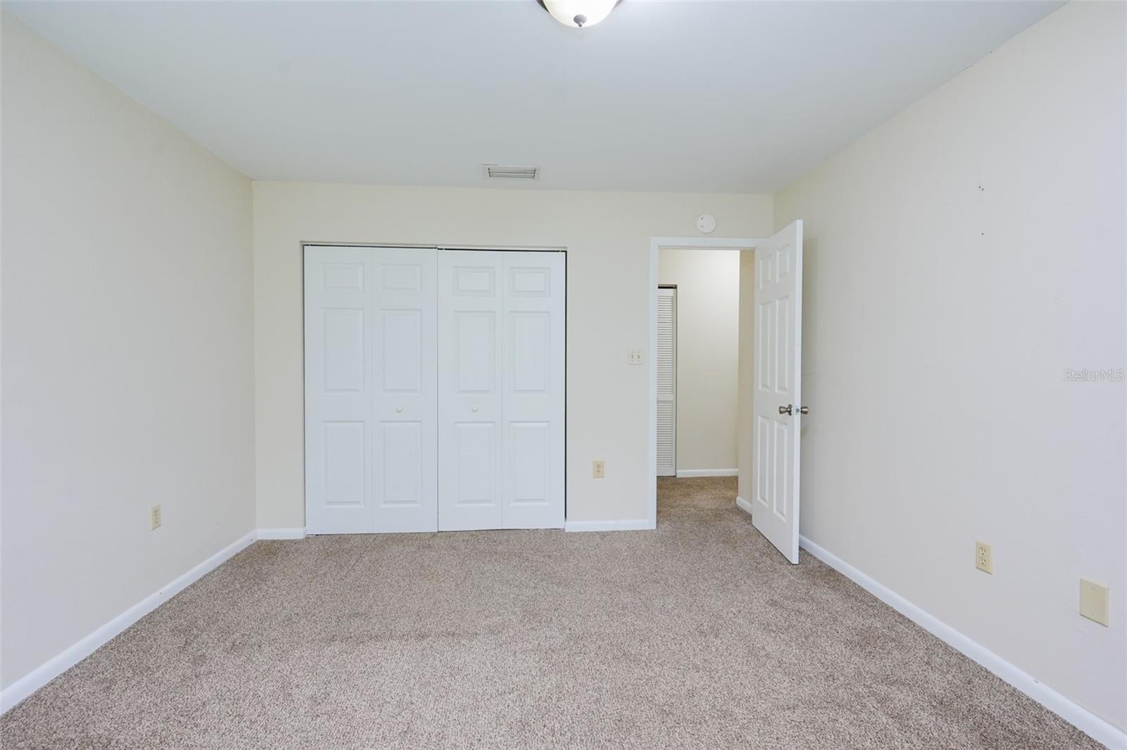 3614 PINE KNOT DR #3614 — photo 32