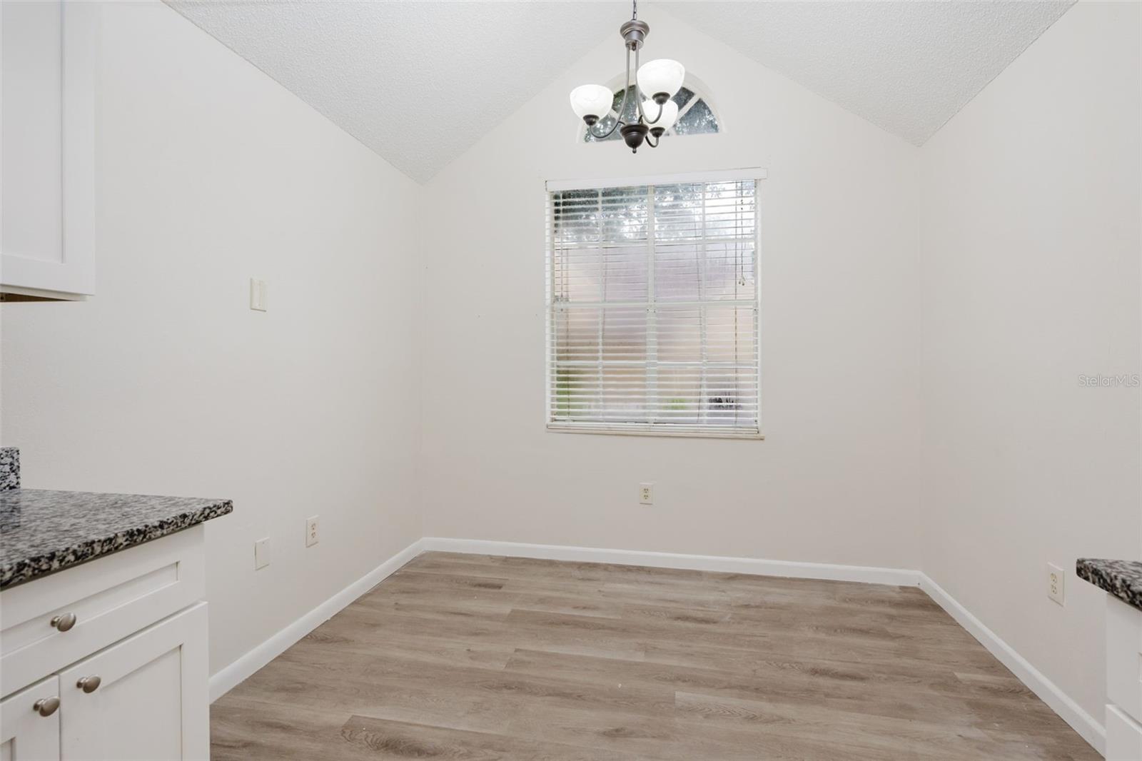 3614 PINE KNOT DR #3614 — photo 16