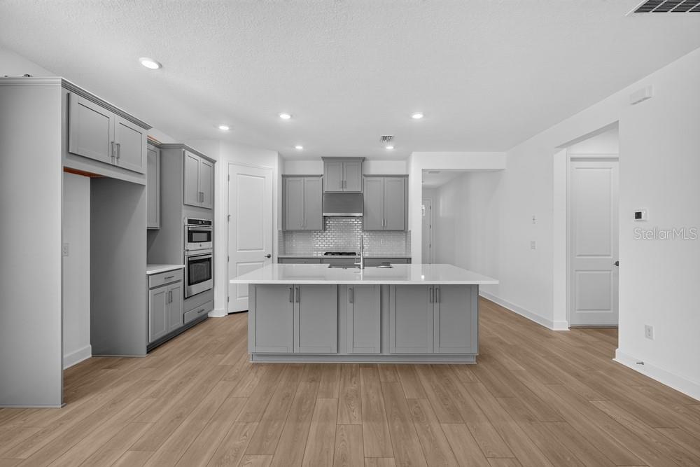 1623 ANSON LN — photo 2