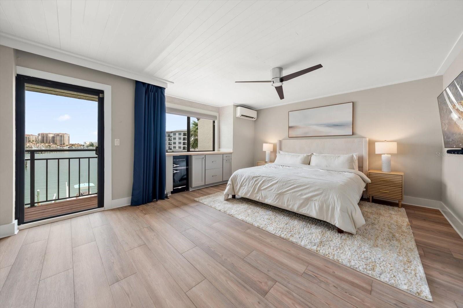 240 WINDWARD PSGE #401 — photo 13