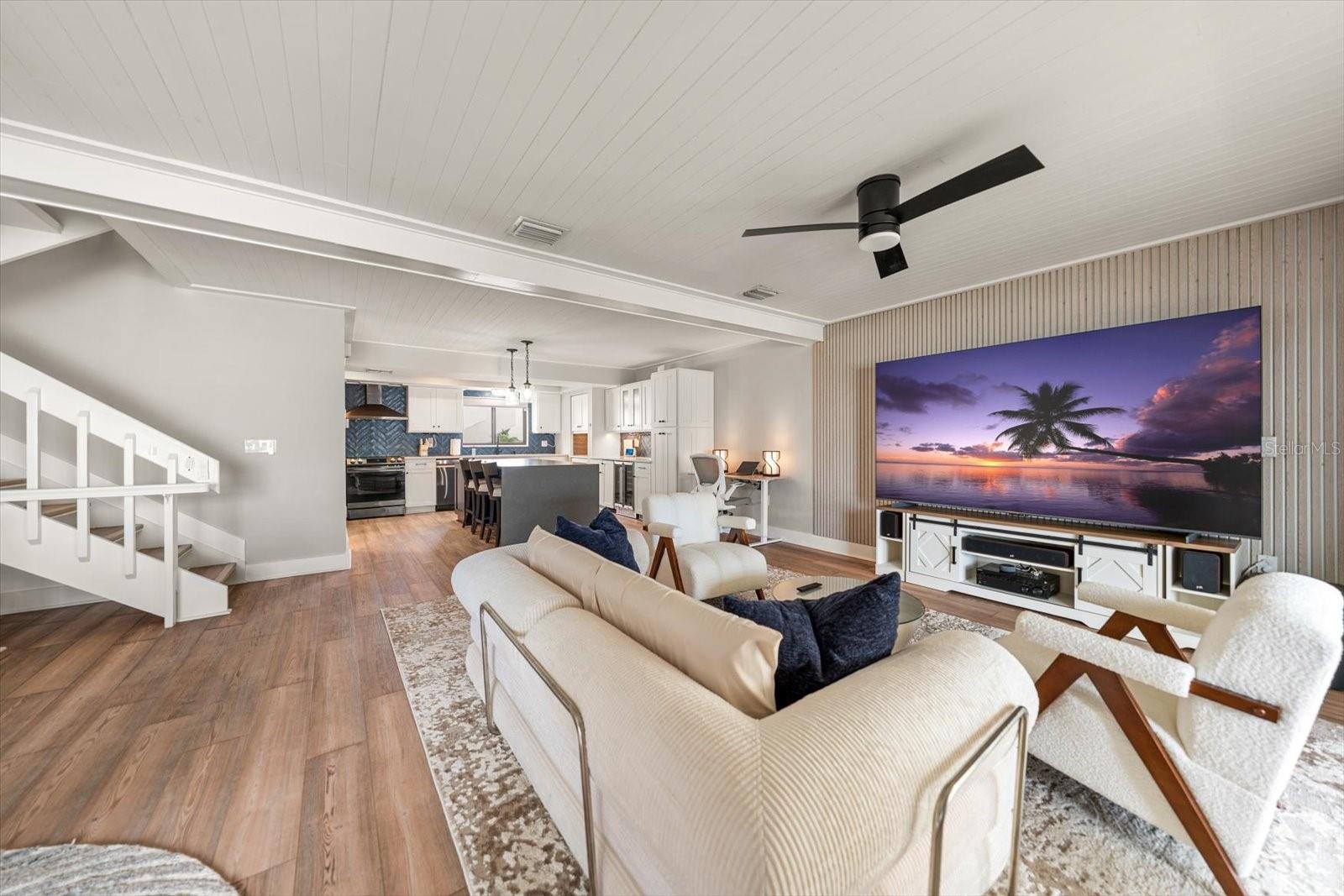 240 WINDWARD PSGE #401 — photo 9