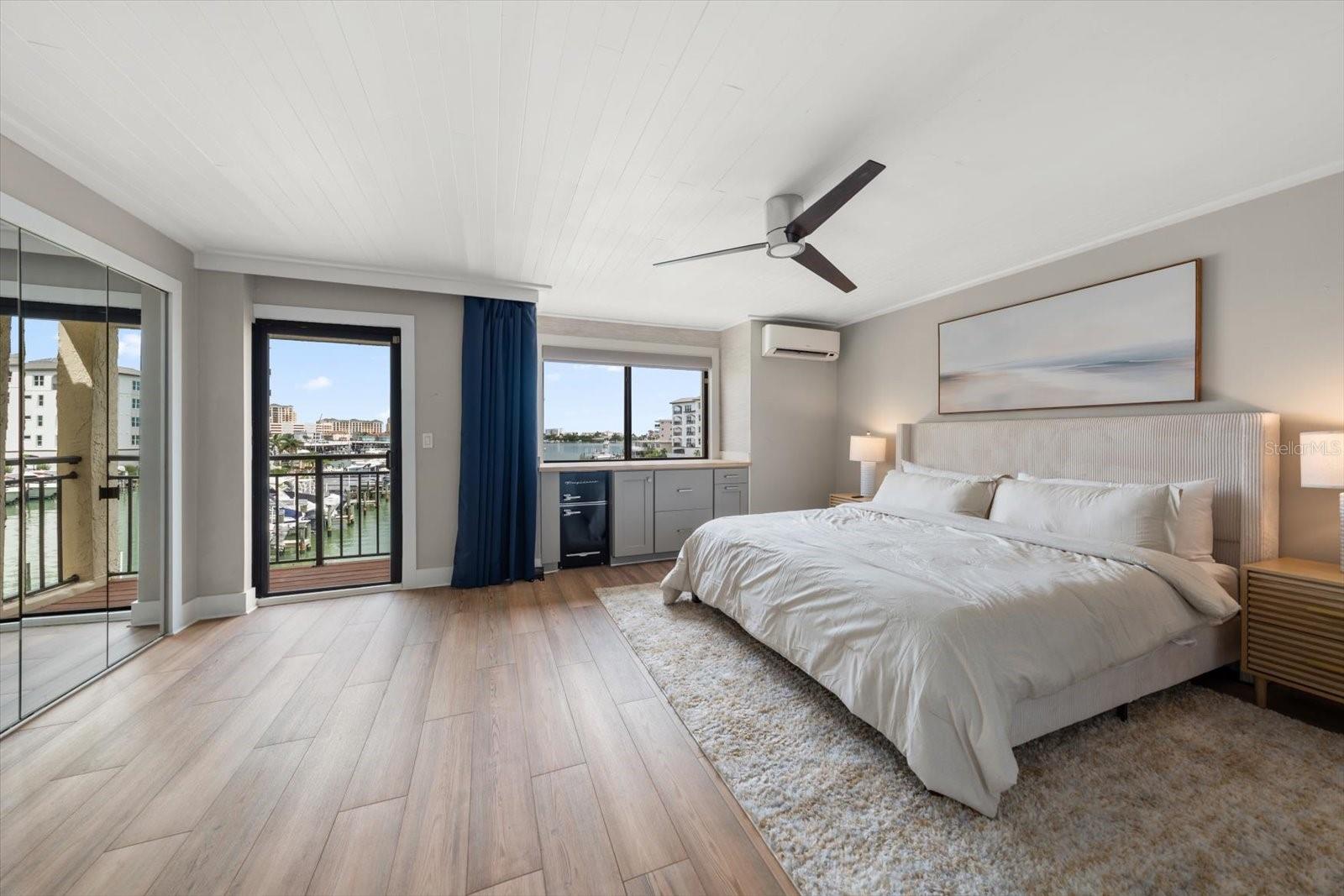 240 WINDWARD PSGE #401 — photo 14