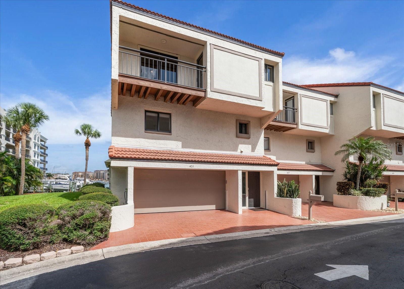 240 WINDWARD PSGE #401 — photo 3