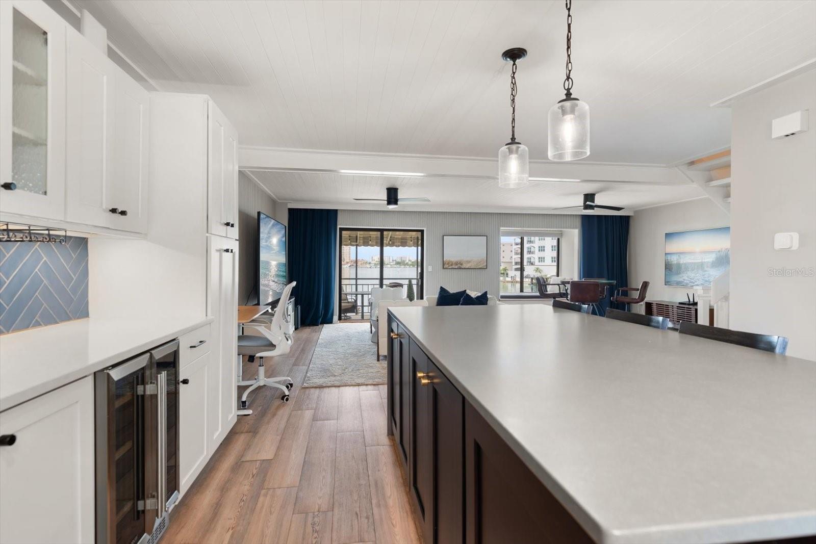 240 WINDWARD PSGE #401 — photo 8