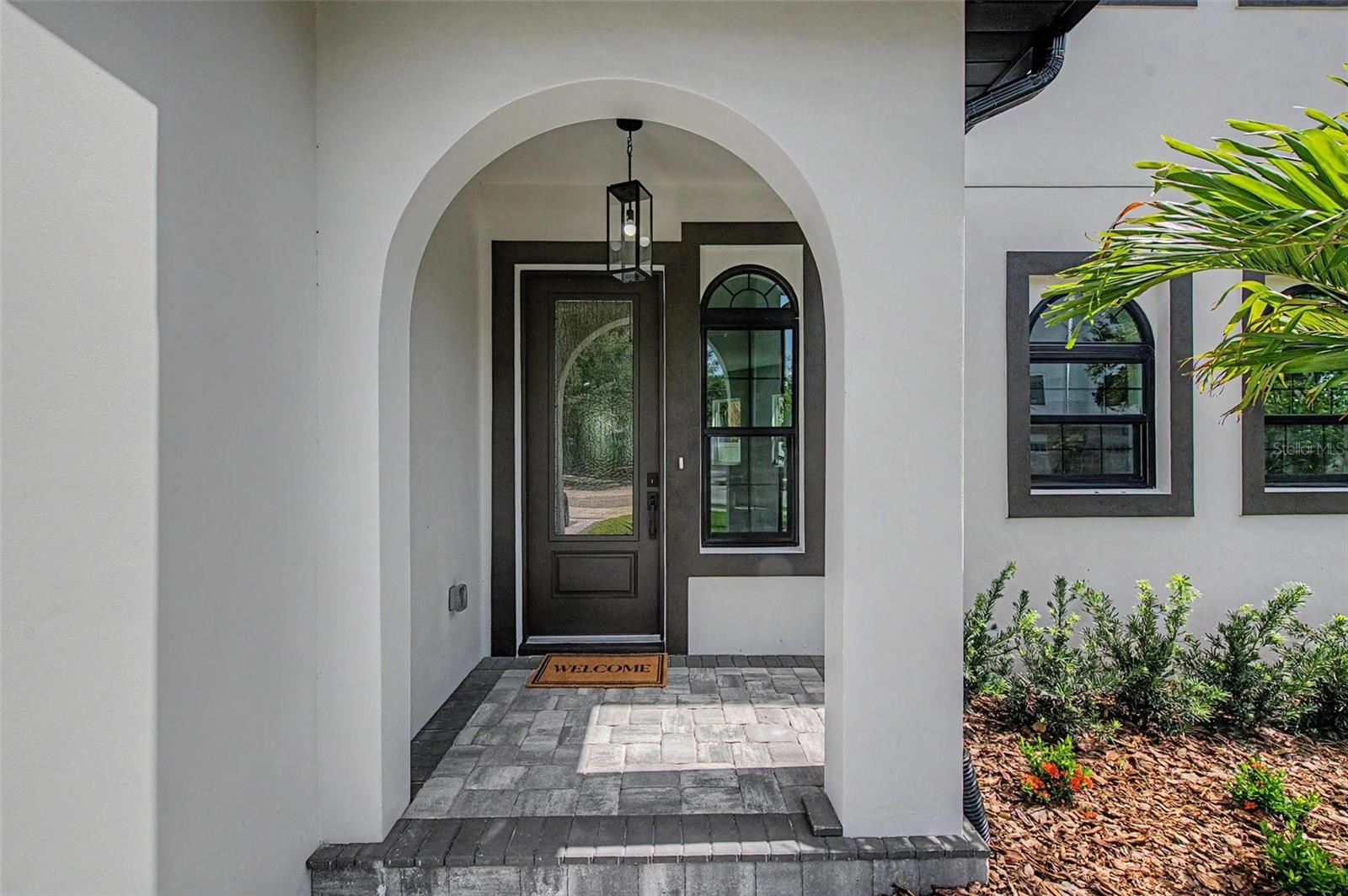 110 S ARRAWANA AVE #2 — photo 3