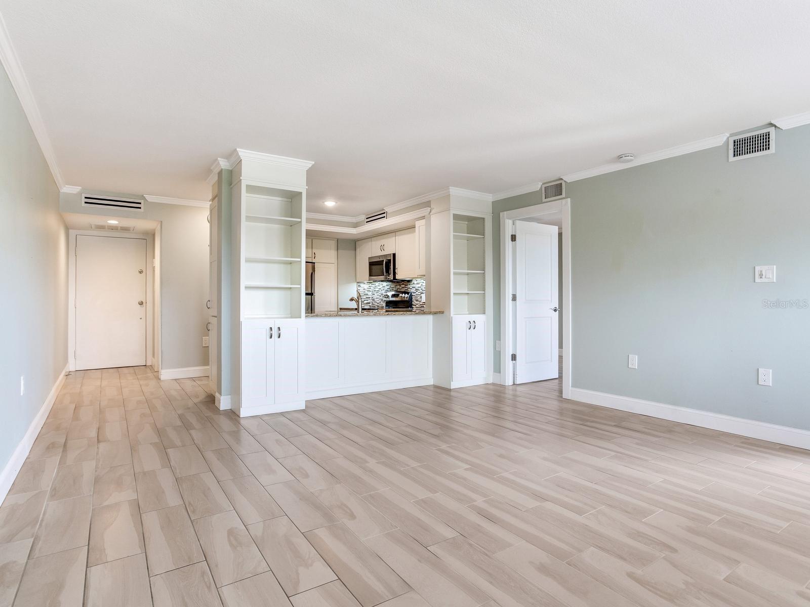 4141 BAYSHORE BLVD #505 — photo 16