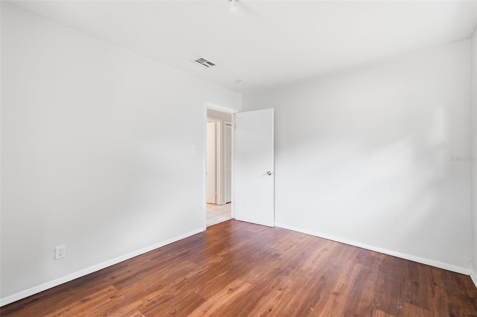 4222 N 14TH ST — photo 35