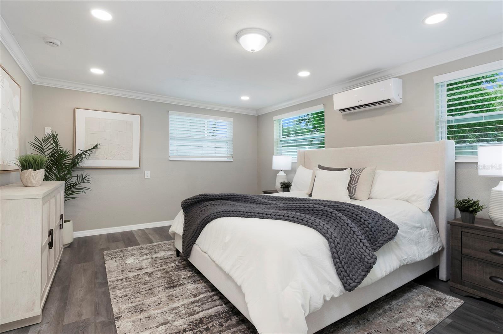 4911 CHANCELLOR ST NE — photo 12