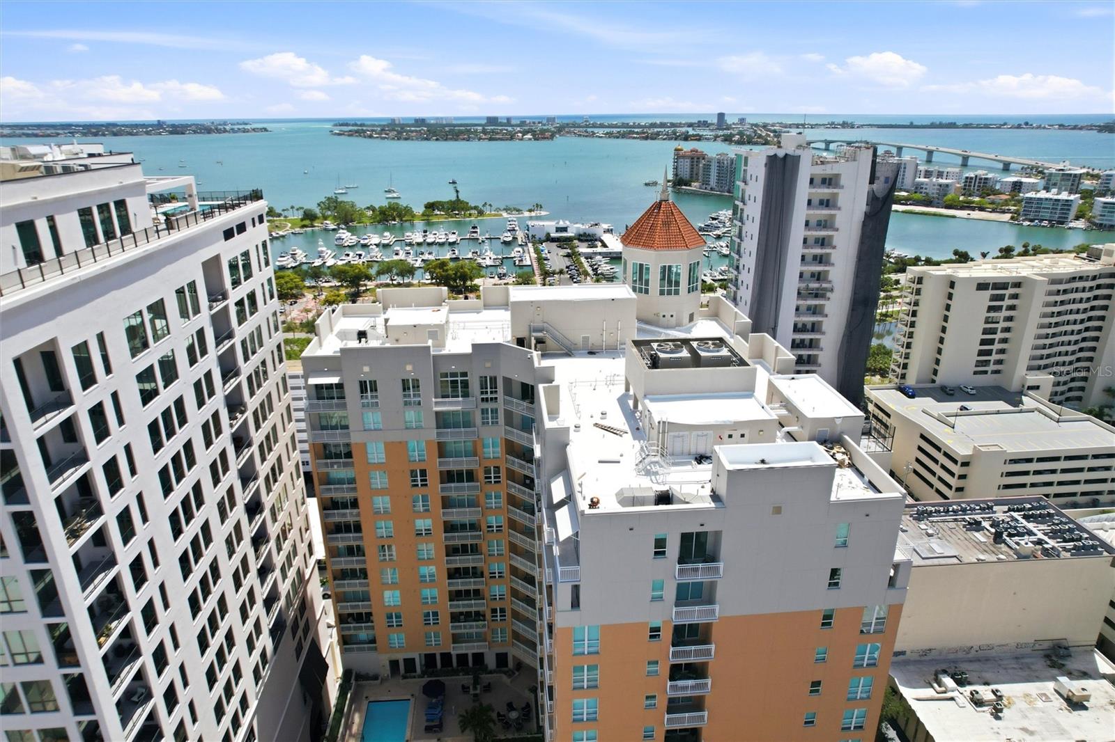 1350 MAIN ST #707 — photo 30