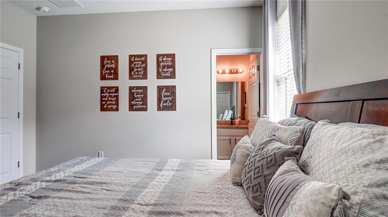 5725 JUSTICIA LOOP — photo 42