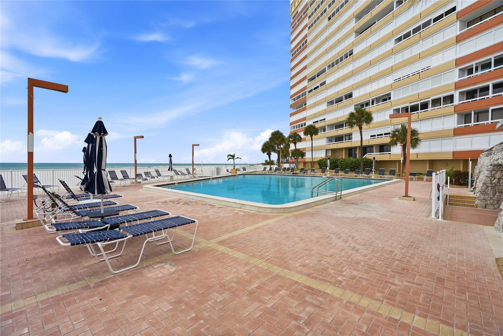 17920 GULF BLVD #1502 — photo 57
