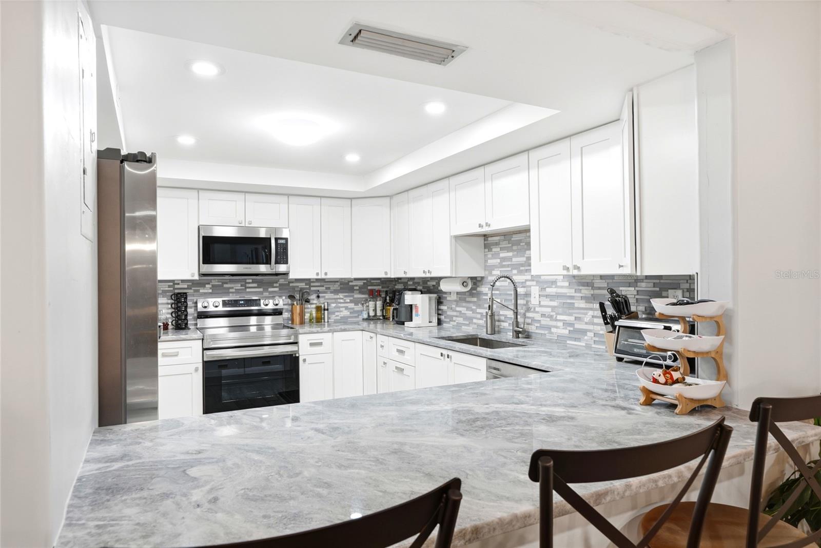 17920 GULF BLVD #1502 — photo 9