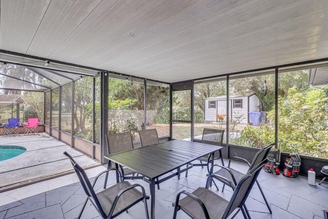 920 LAKEVIEW DR — photo 24