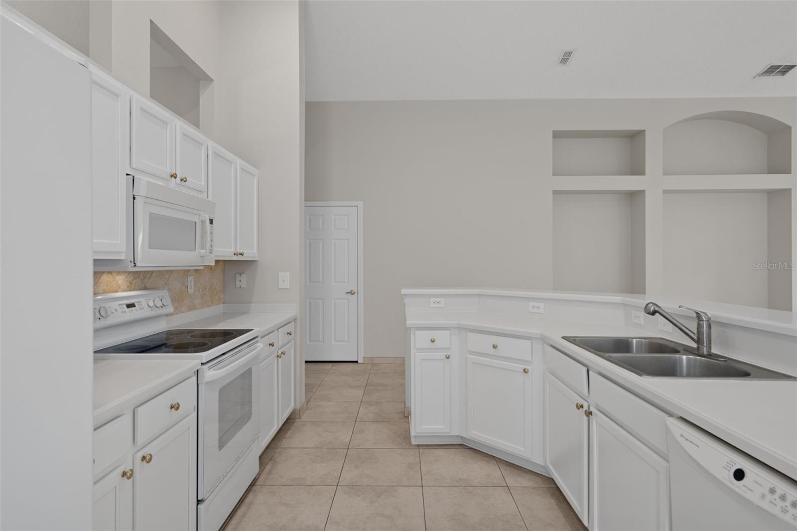 23836 HASTINGS WAY — photo 18