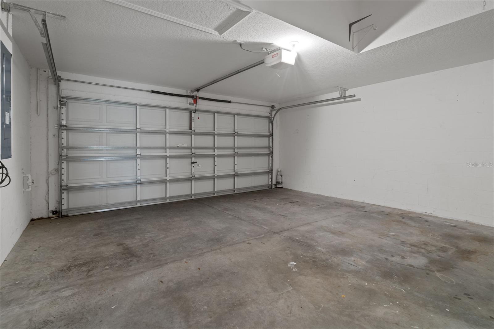 23836 HASTINGS WAY — photo 39