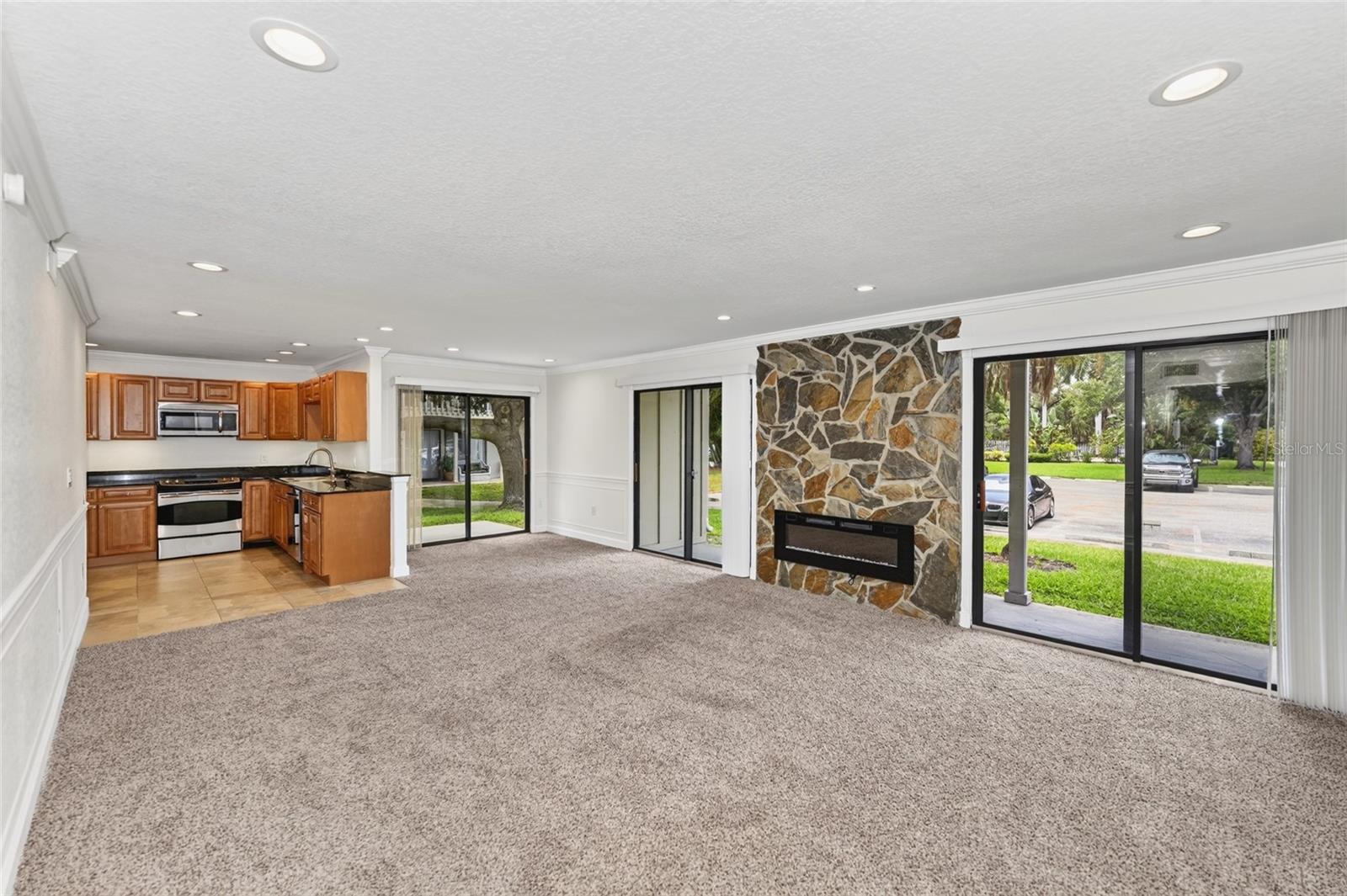 2220 BAHIA VISTA ST #G4 — photo 2