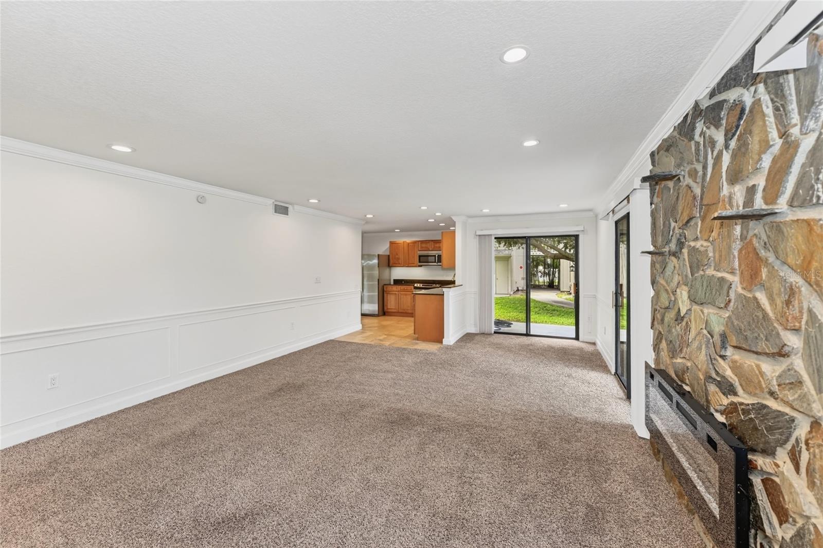 2220 BAHIA VISTA ST #G4 — photo 5