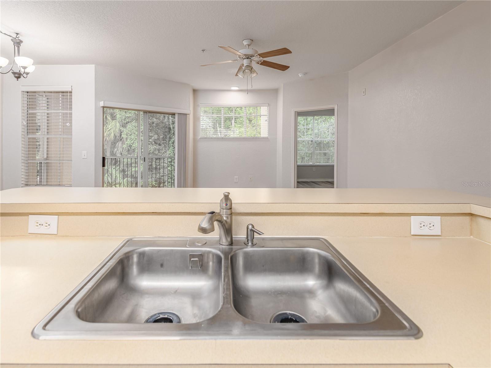 5125 PALM SPRINGS BLVD #2206 — photo 8