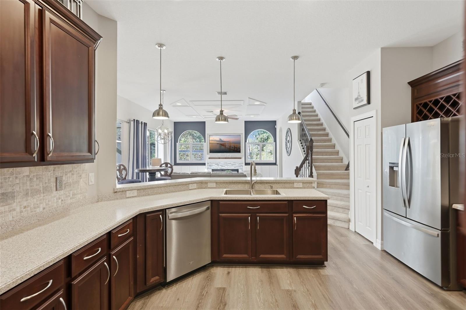 12903 DRAKEFIELD DR — photo 18