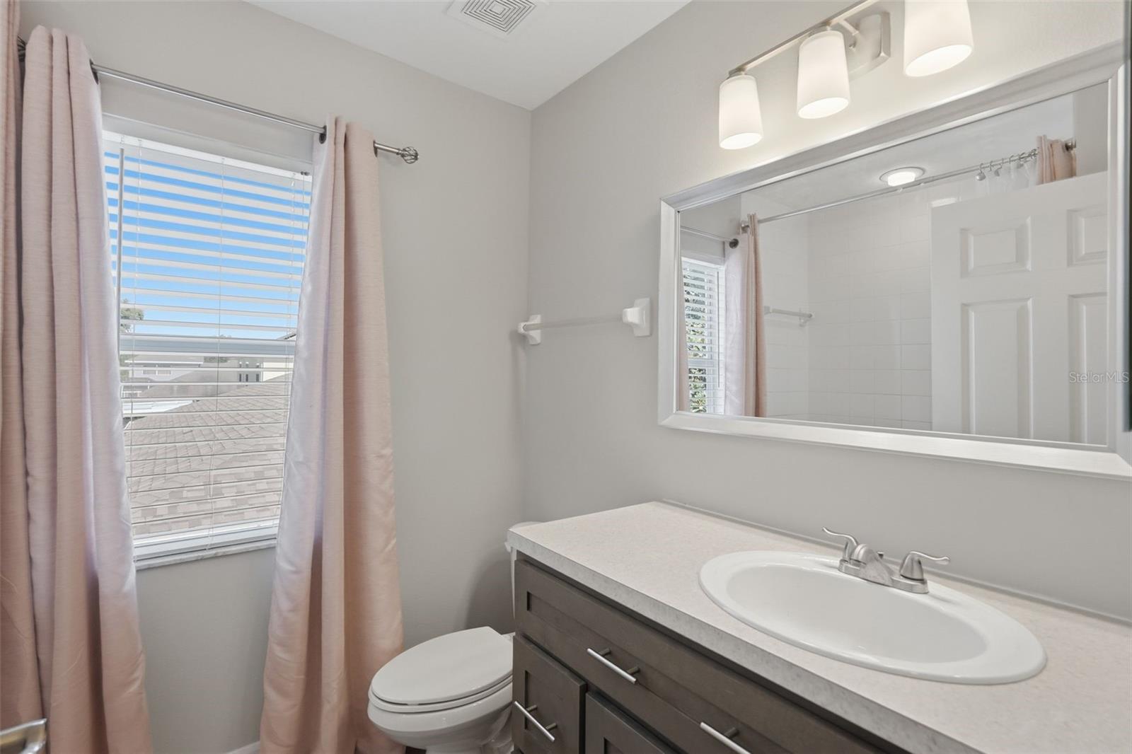 12903 DRAKEFIELD DR — photo 45
