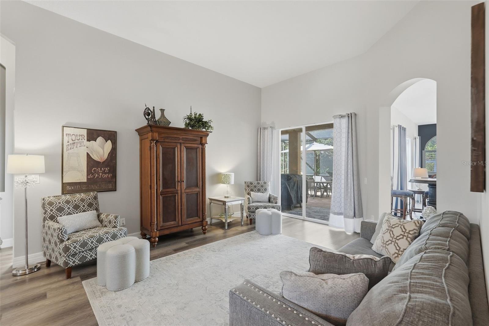 12903 DRAKEFIELD DR — photo 10