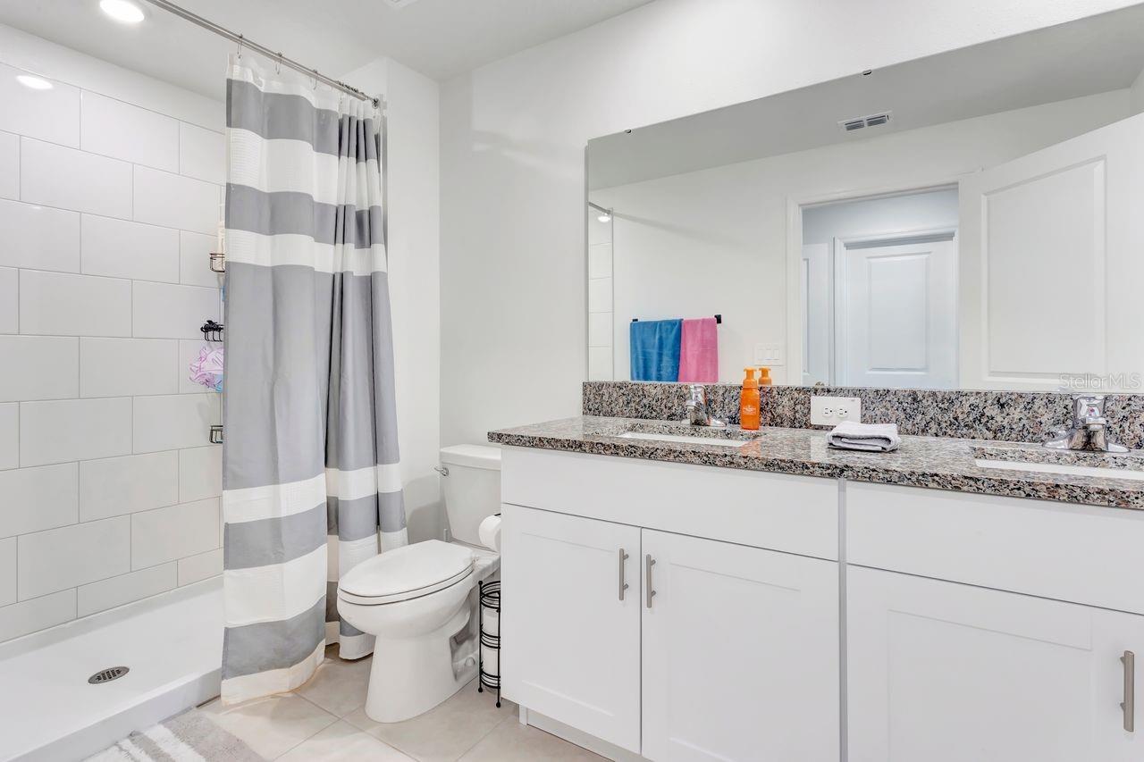 6283 SHINER ST — photo 15