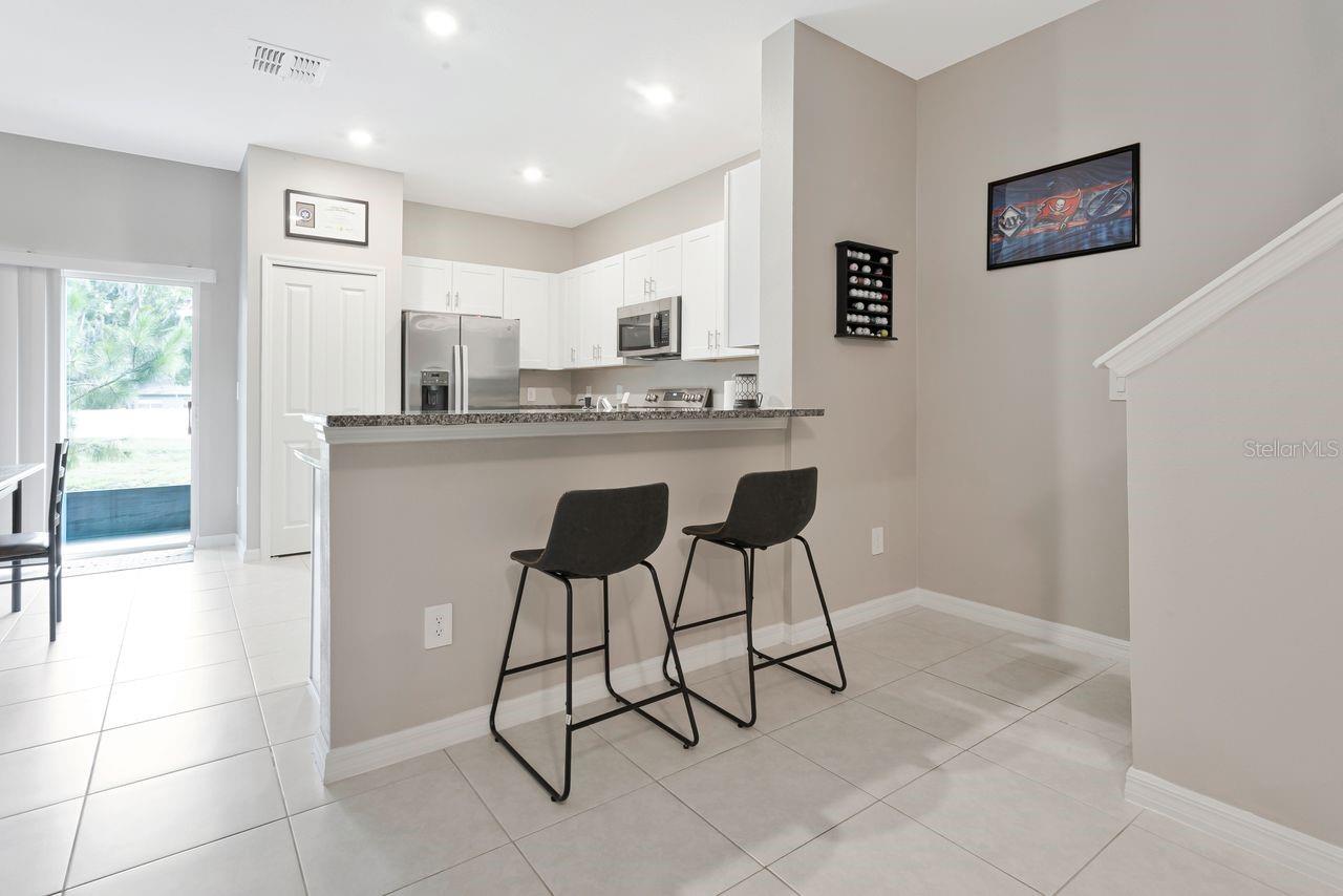 6283 SHINER ST — photo 6