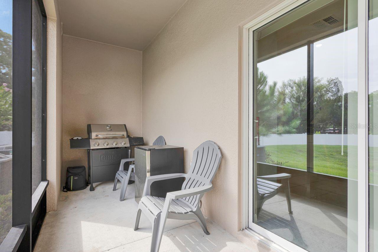 6283 SHINER ST — photo 27