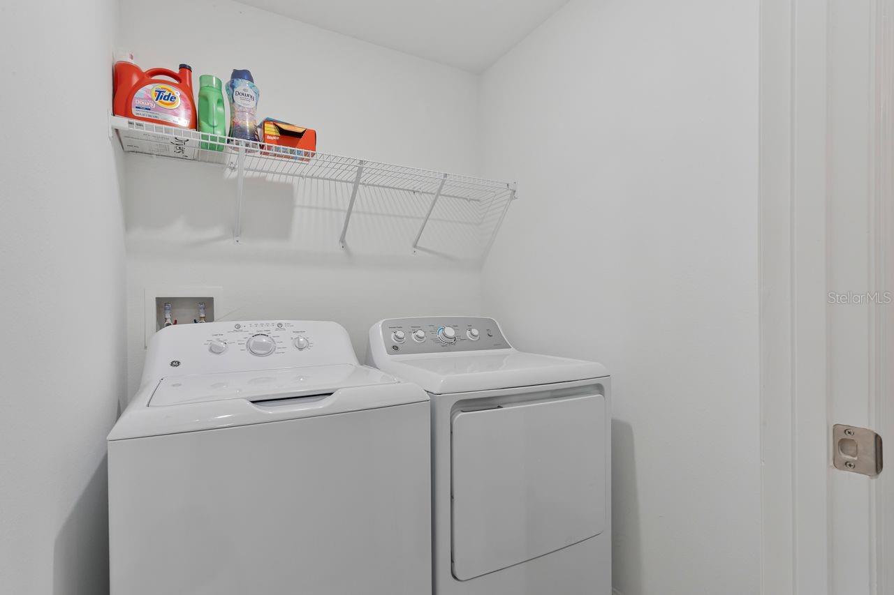 6283 SHINER ST — photo 31
