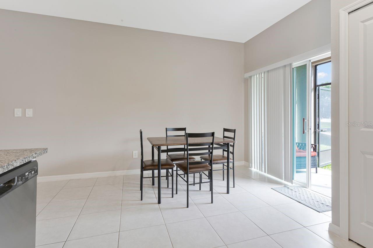 6283 SHINER ST — photo 11