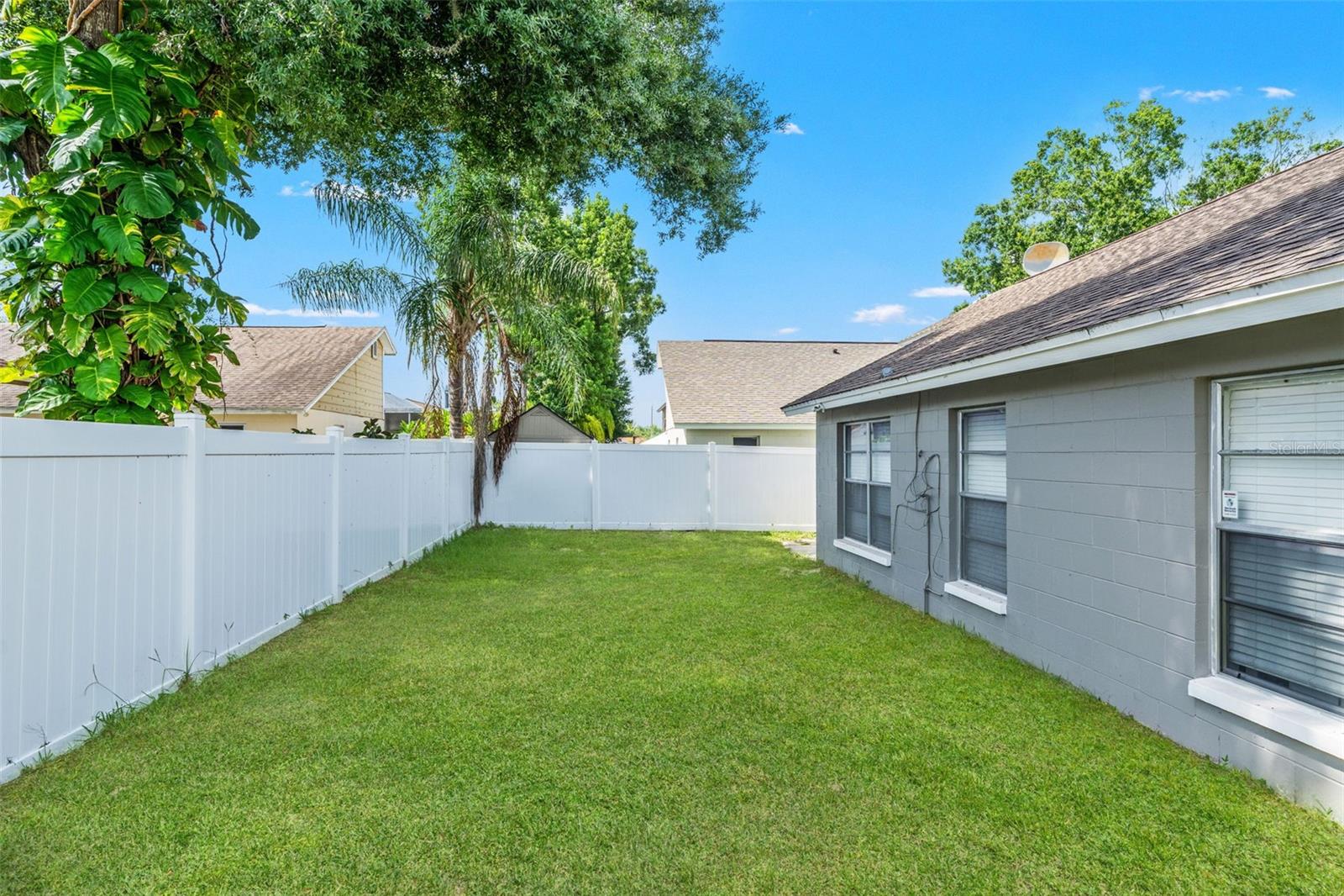 12714 TROWBRIDGE LN — photo 22