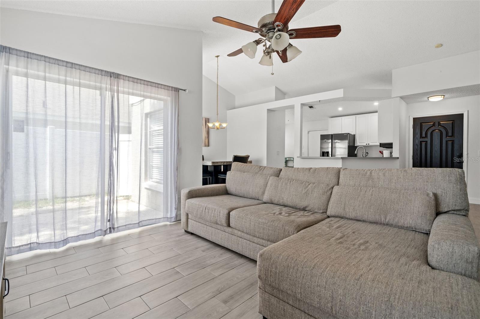 12714 TROWBRIDGE LN — photo 3