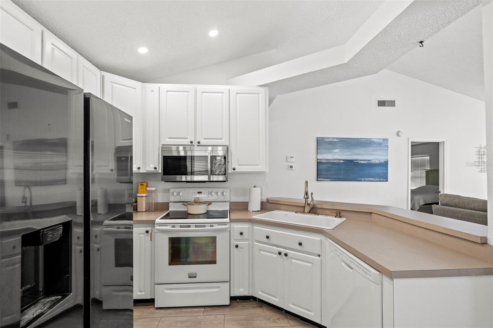 12714 TROWBRIDGE LN — photo 10
