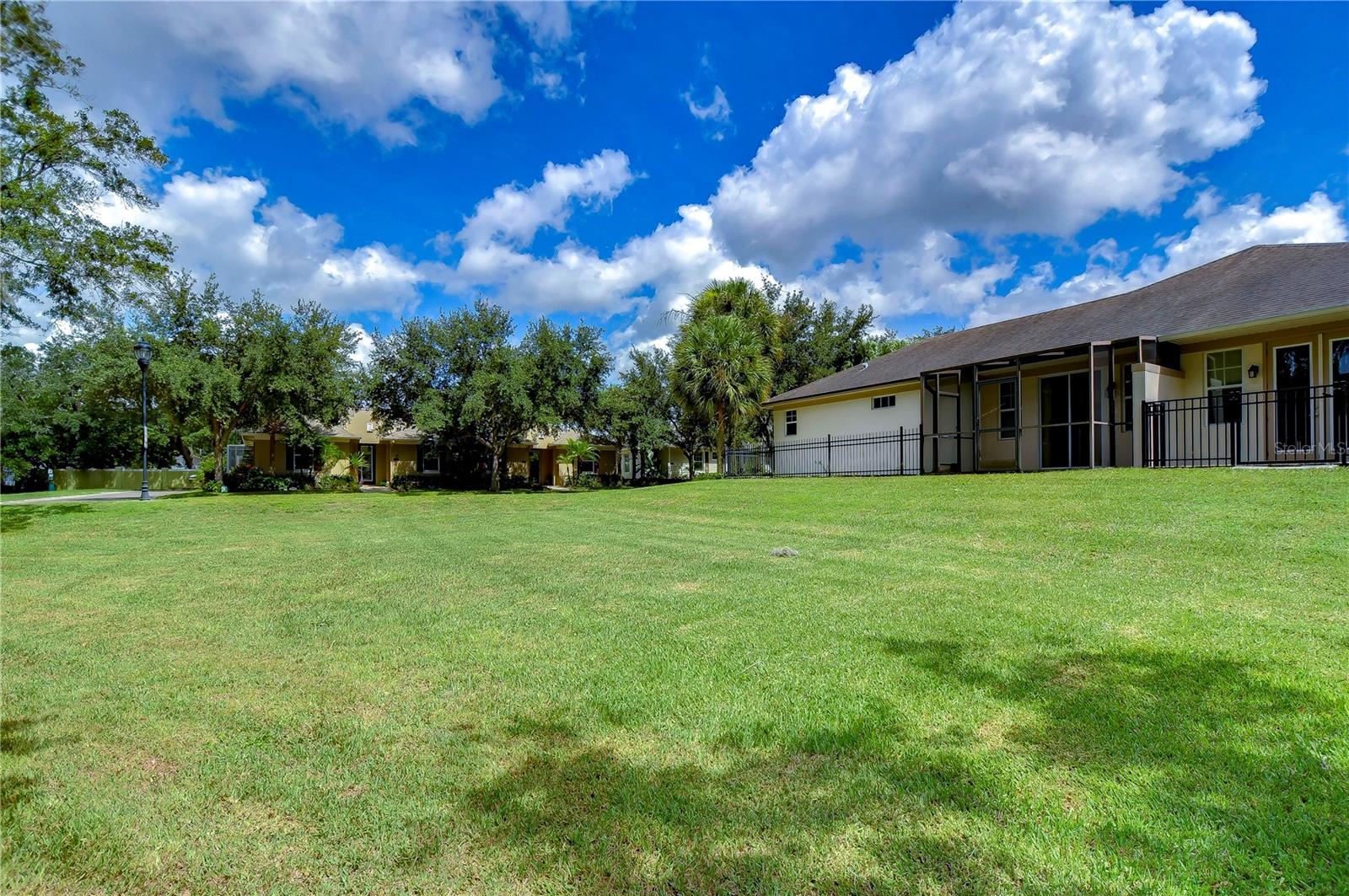 6803 LOCKINGTON CT — photo 47