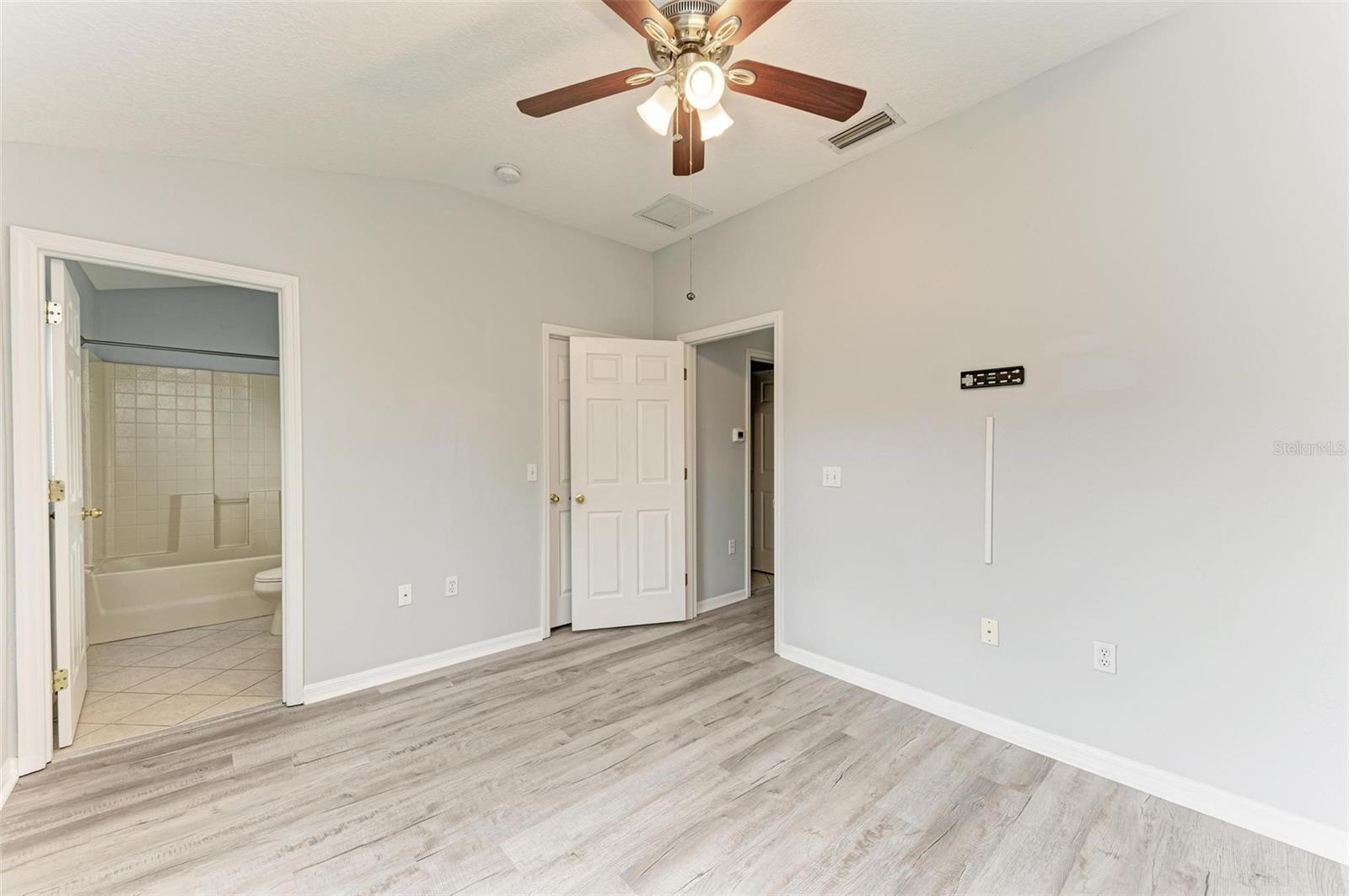 6218 FLAGFISH CT #102 — photo 16