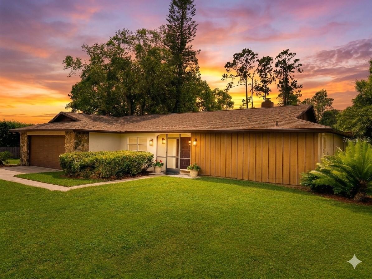 3215 LAKE SAXON DR — photo 2