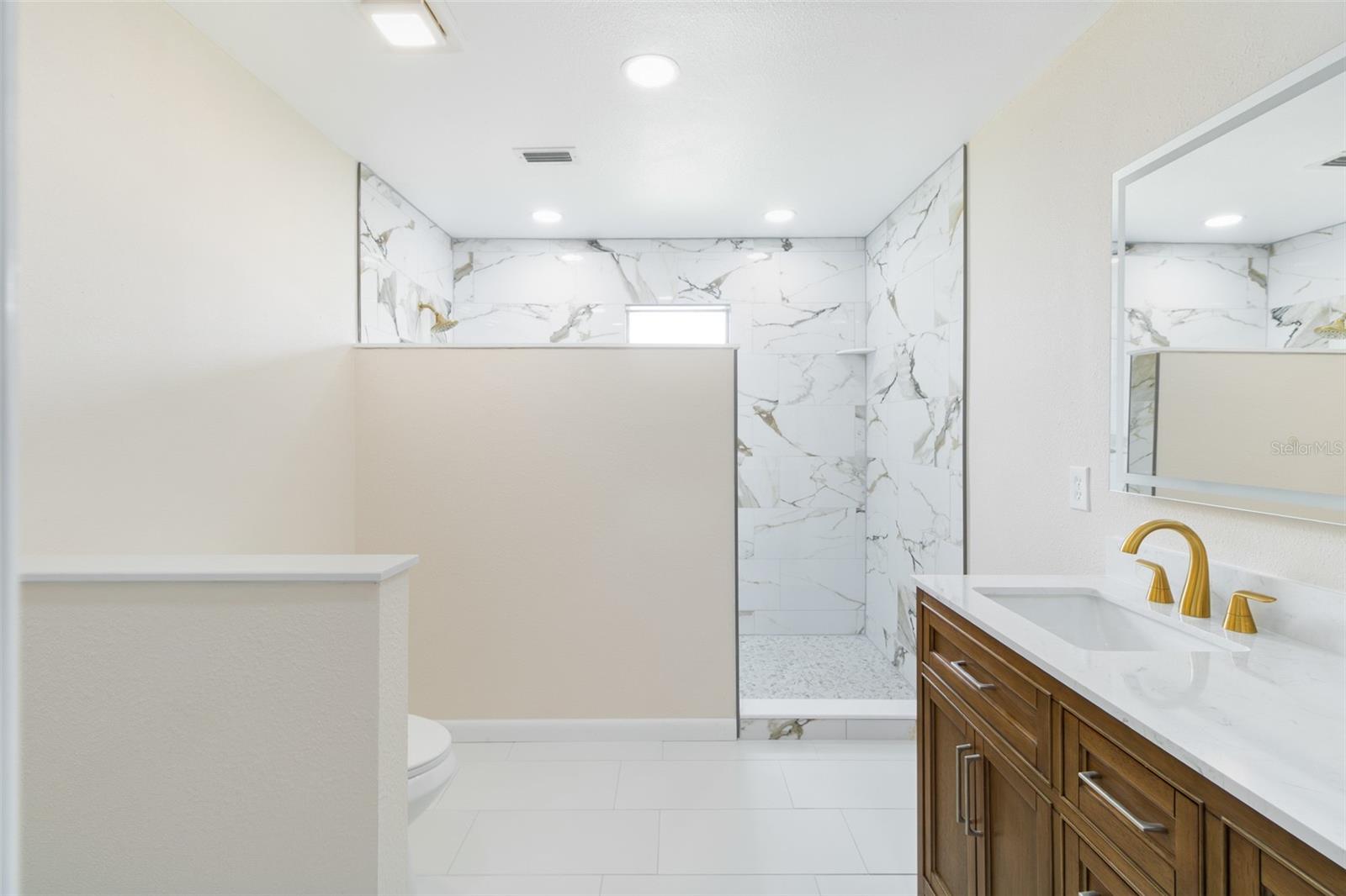 3215 LAKE SAXON DR — photo 5