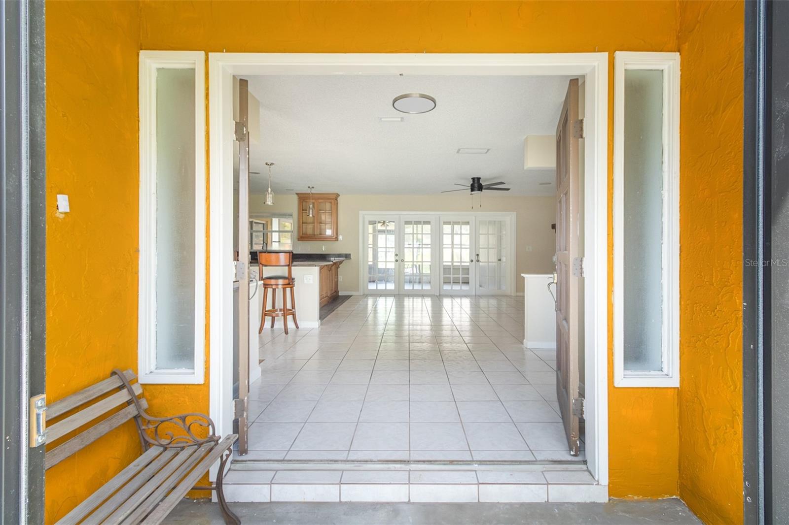 3215 LAKE SAXON DR — photo 3