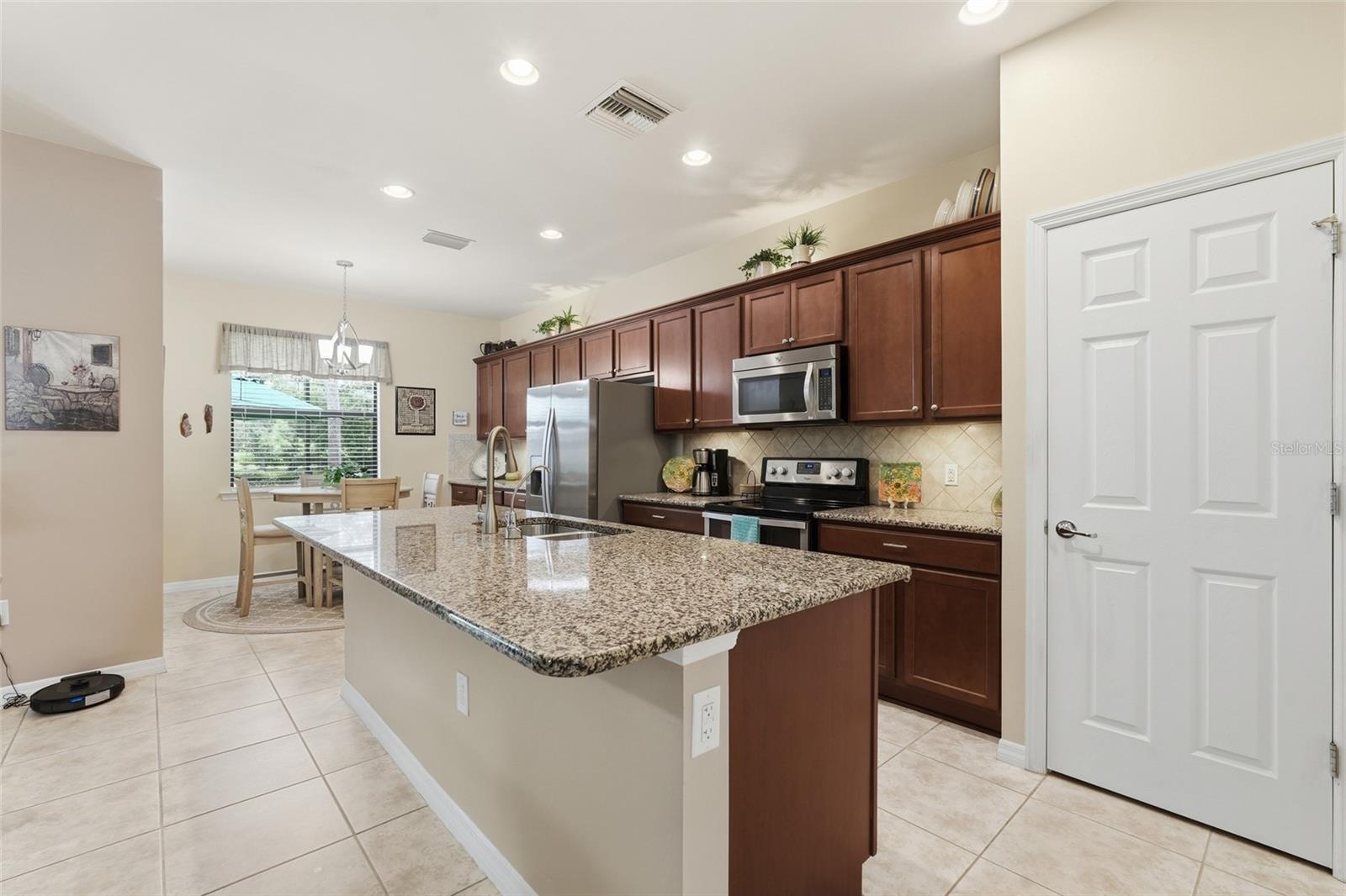 2543 ARUGULA DR — photo 18