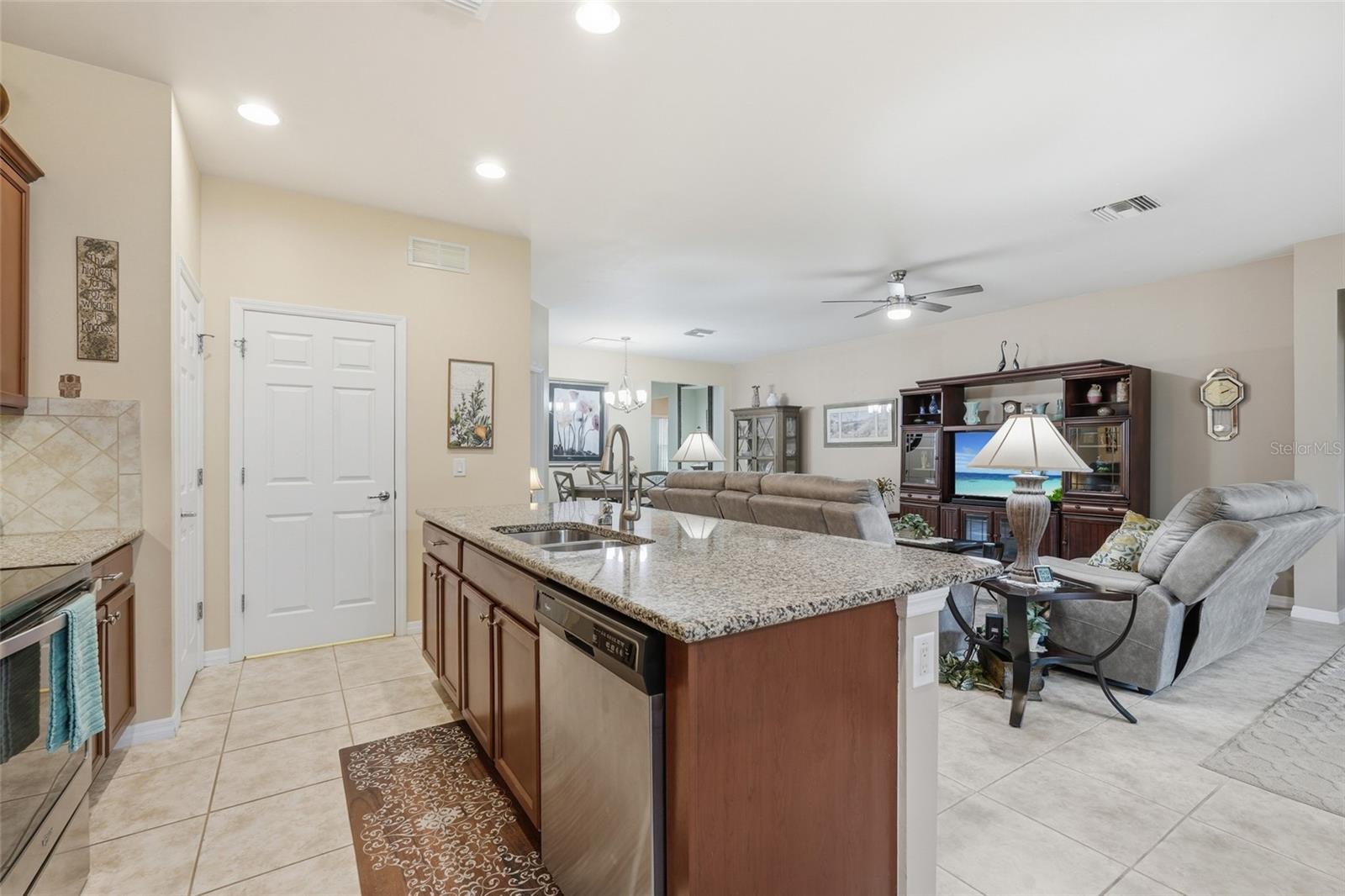 2543 ARUGULA DR — photo 22