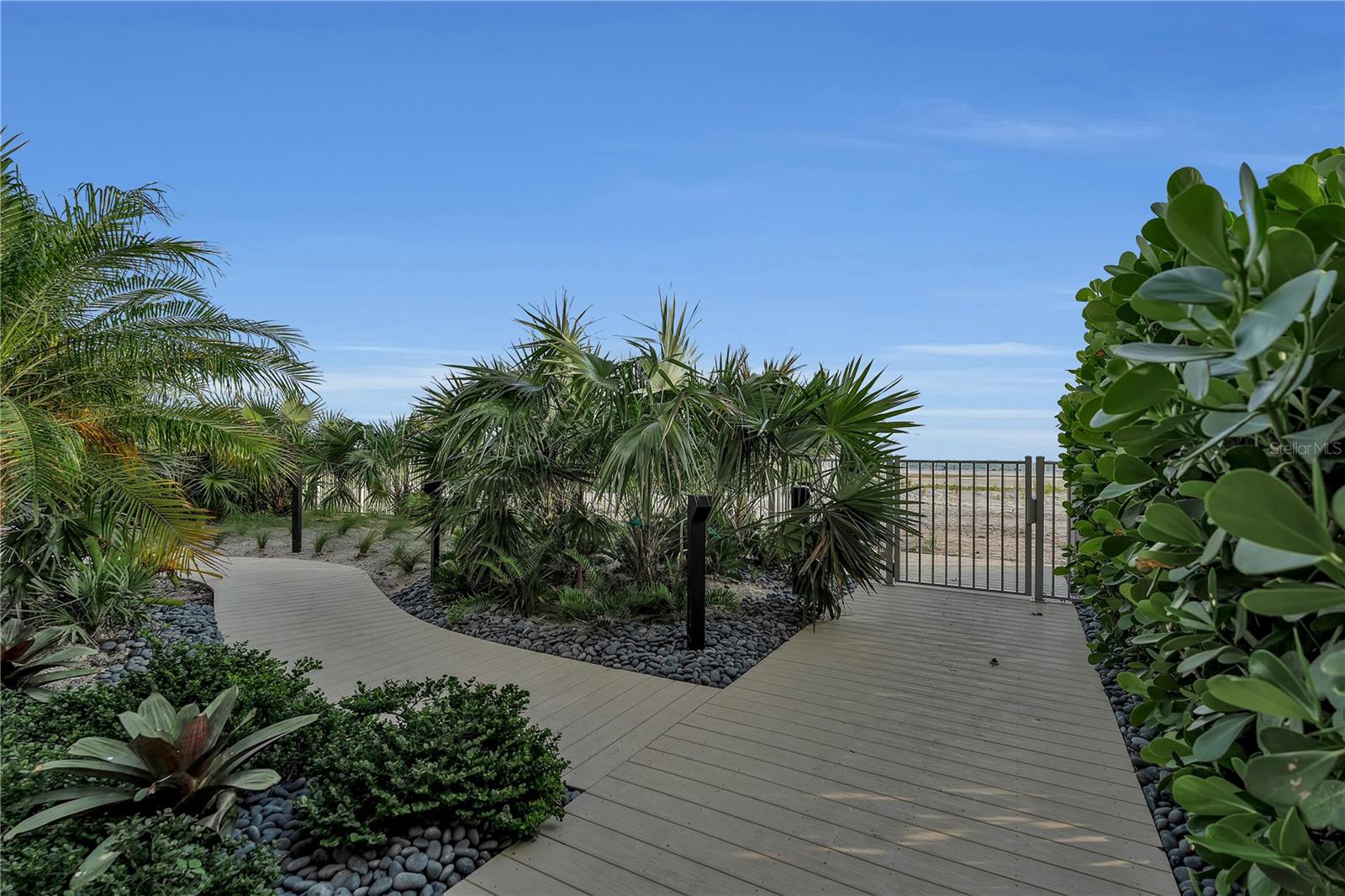 70 AVENIDA VENECCIA #204 — photo 42