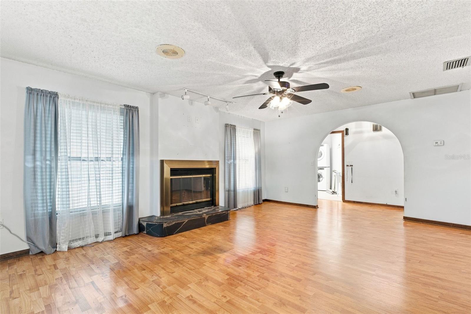 9230 JASMINE BLVD — photo 11