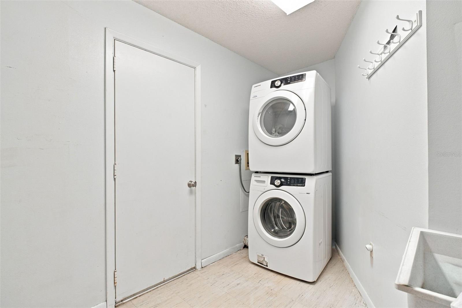 9230 JASMINE BLVD — photo 12