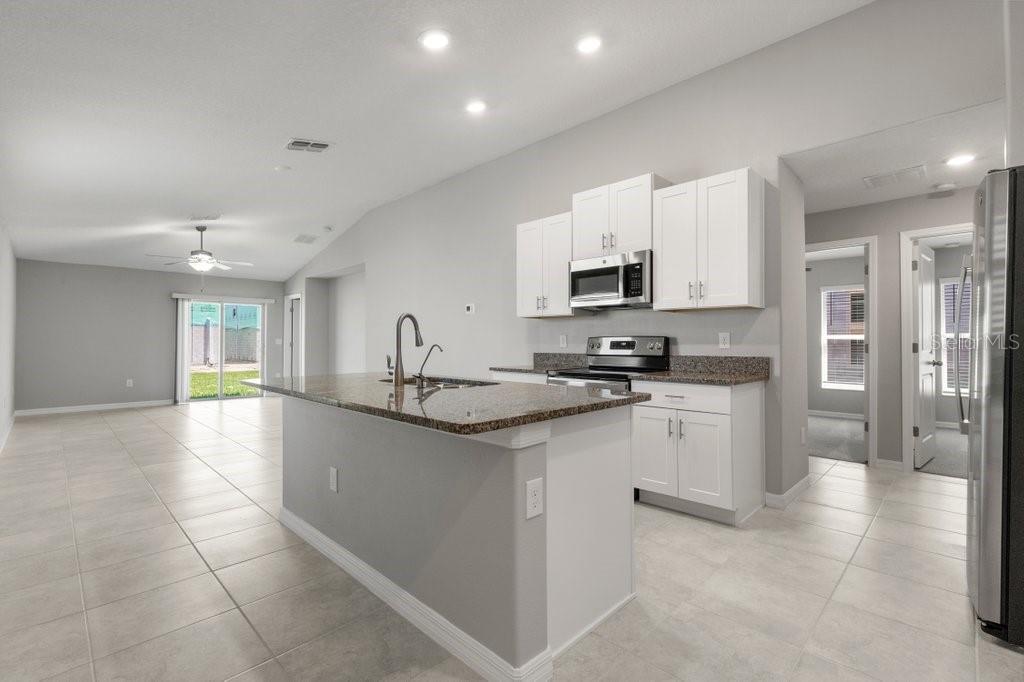 7110 AMELIA COVE CT — photo 4