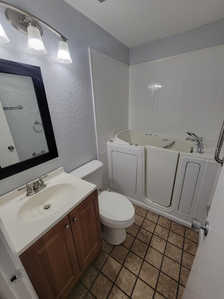 11633 FOX RUN — photo 24