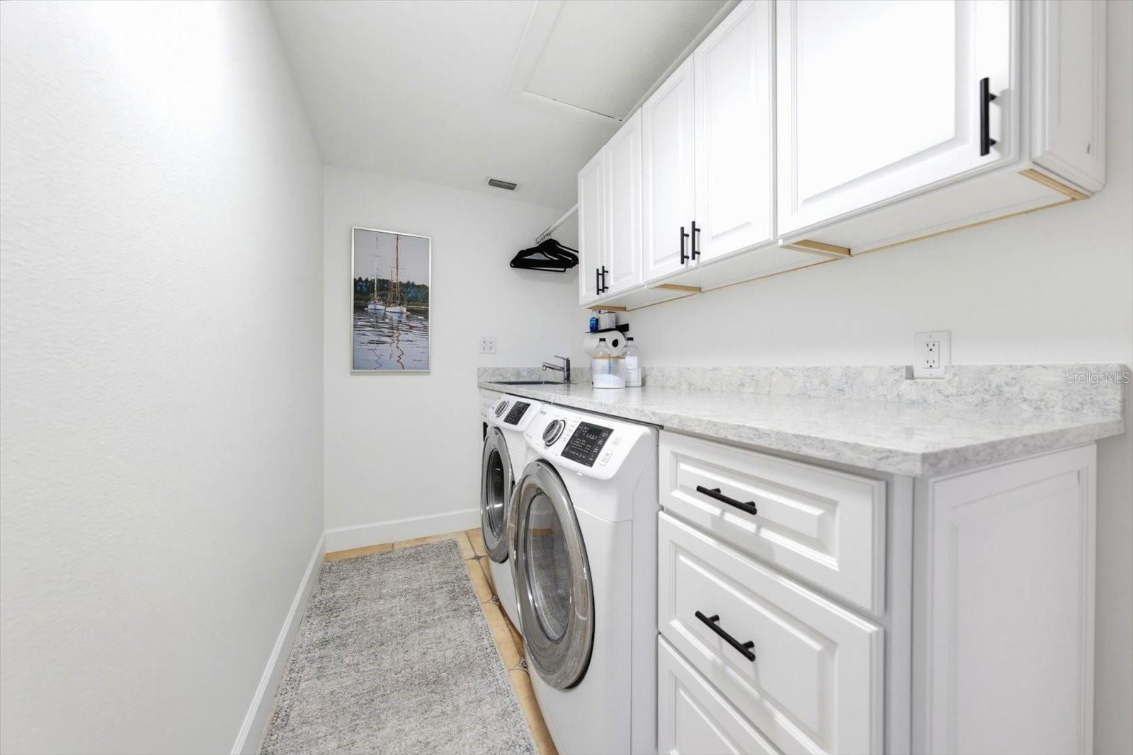 407 HARBOR VIEW LN — photo 13