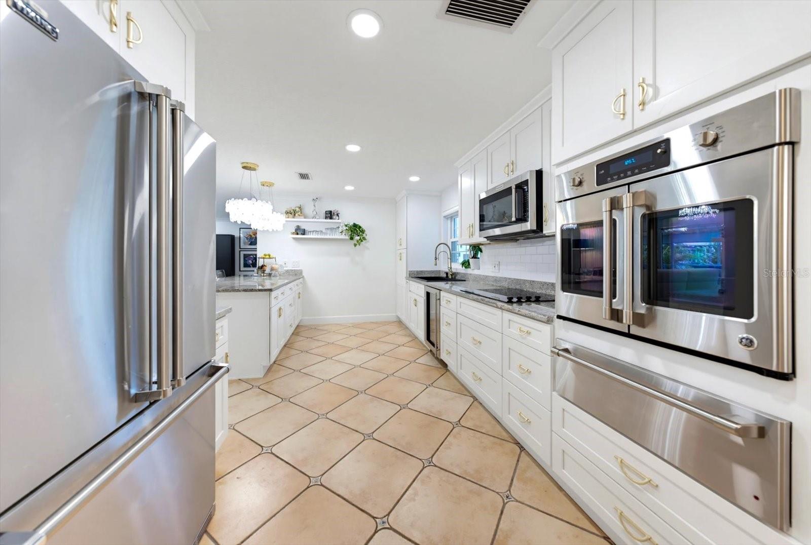 407 HARBOR VIEW LN — photo 10