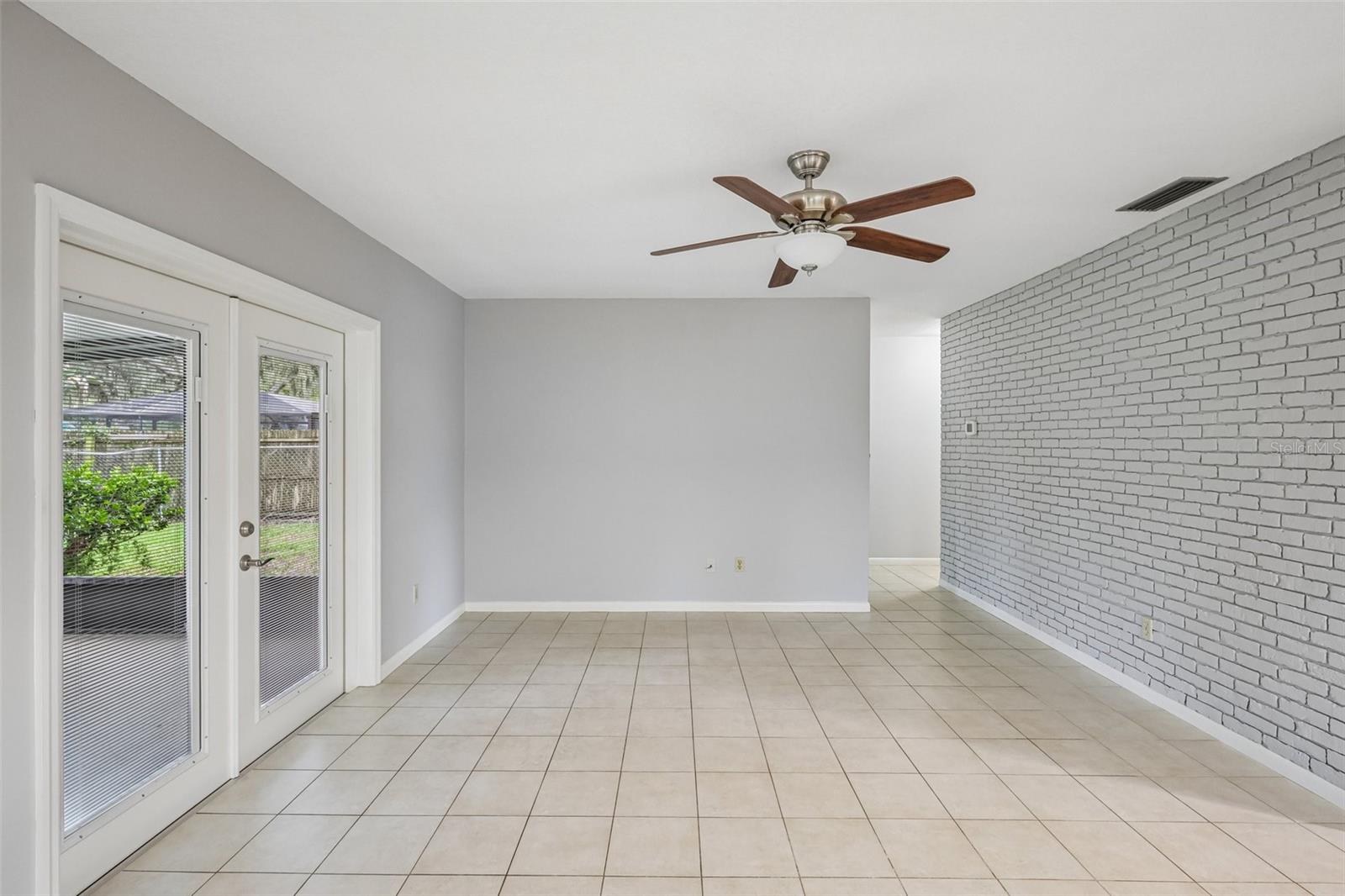 3718 SAND PEBBLE DR — photo 4