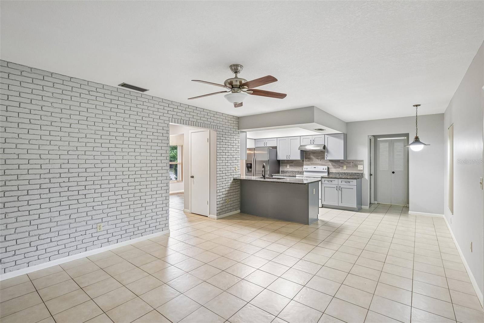3718 SAND PEBBLE DR — photo 8