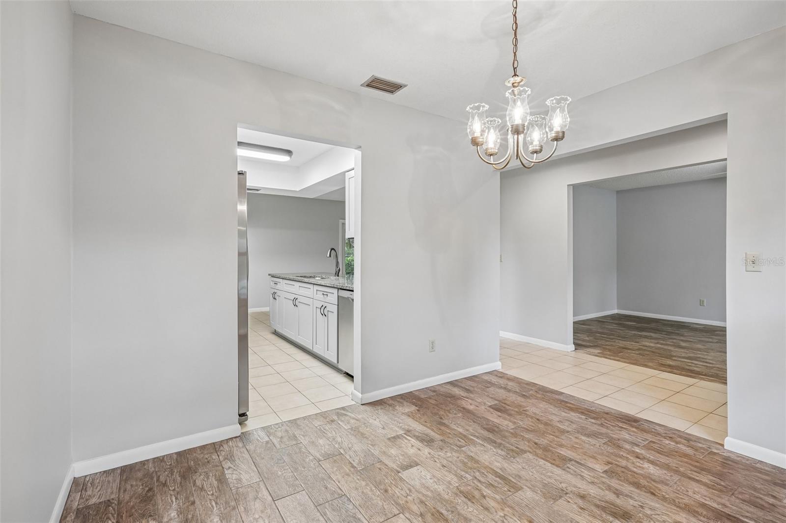 3718 SAND PEBBLE DR — photo 11